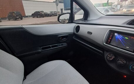 Toyota Vitz, 2011 год, 700 000 рублей, 8 фотография
