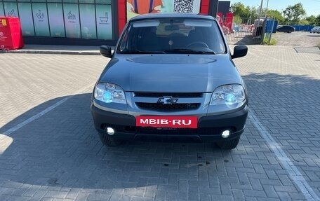 Chevrolet Niva I рестайлинг, 2012 год, 635 000 рублей, 2 фотография
