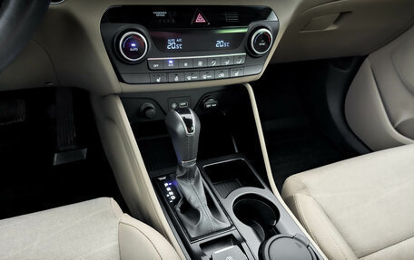 Hyundai Tucson III, 2019 год, 2 400 000 рублей, 25 фотография