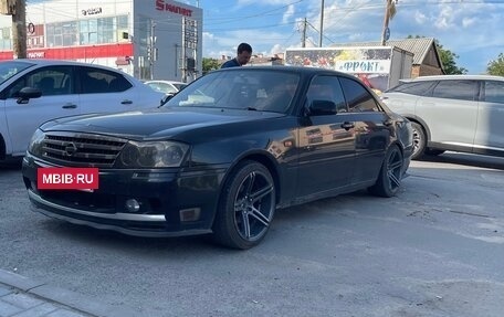 Nissan Gloria XI, 2001 год, 400 000 рублей, 2 фотография