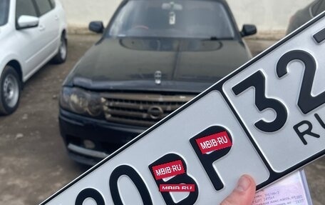 Nissan Gloria XI, 2001 год, 400 000 рублей, 5 фотография