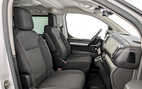 Peugeot Traveller I, 2021 год, 2 720 000 рублей, 23 фотография