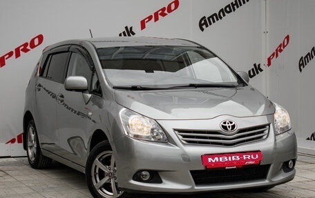 Toyota Verso I, 2012 год, 1 300 000 рублей, 3 фотография