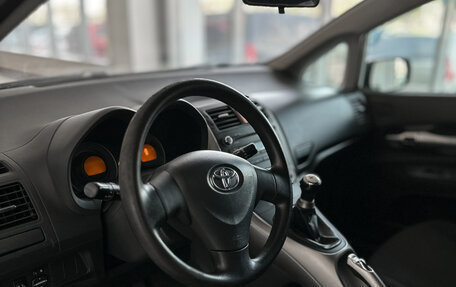 Toyota Auris II, 2007 год, 550 000 рублей, 15 фотография
