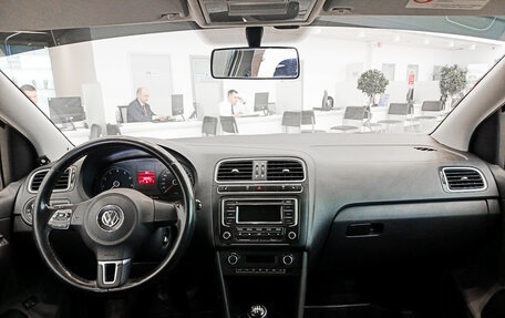 Volkswagen Polo VI (EU Market), 2013 год, 654 000 рублей, 14 фотография