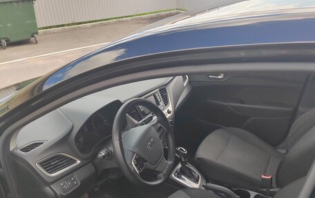 Hyundai Solaris II рестайлинг, 2017 год, 950 000 рублей, 12 фотография