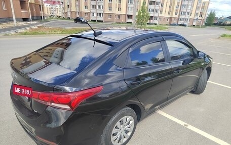 Hyundai Solaris II рестайлинг, 2017 год, 950 000 рублей, 5 фотография