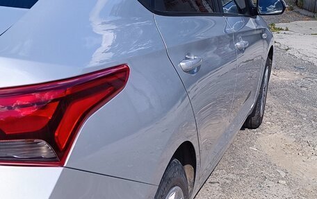 Hyundai Solaris II рестайлинг, 2019 год, 1 500 000 рублей, 3 фотография