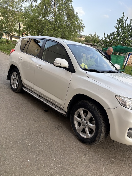 Toyota RAV4 CA30 рестайлинг, 2012 год, 2 100 000 рублей, 8 фотография
