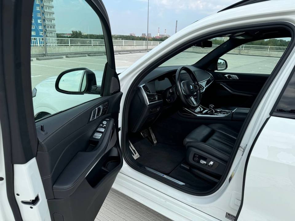 BMW X7 G07, 2019 год, 5 999 000 рублей, 4 фотография
