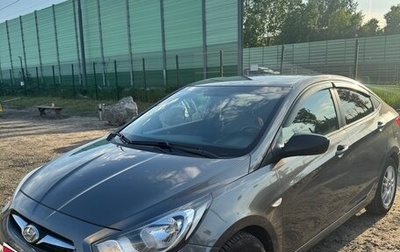 Hyundai Solaris II рестайлинг, 2013 год, 700 000 рублей, 1 фотография