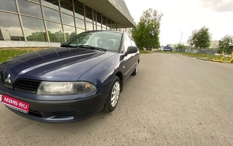 Mitsubishi Carisma I, 2001 год, 450 000 рублей, 1 фотография