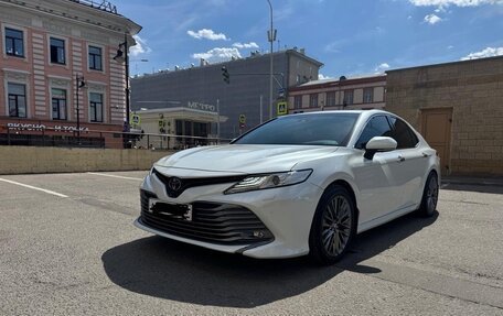 Toyota Camry, 2018 год, 3 950 000 рублей, 1 фотография