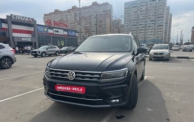 Volkswagen Tiguan II, 2018 год, 3 600 000 рублей, 1 фотография