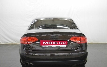Audi A4, 2010 год, 900 000 рублей, 6 фотография