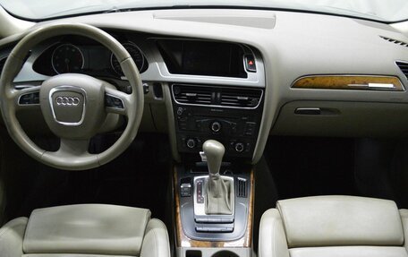 Audi A4, 2010 год, 900 000 рублей, 14 фотография