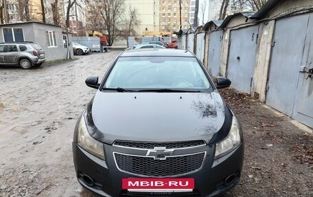 Chevrolet Cruze II, 2011 год, 650 000 рублей, 3 фотография