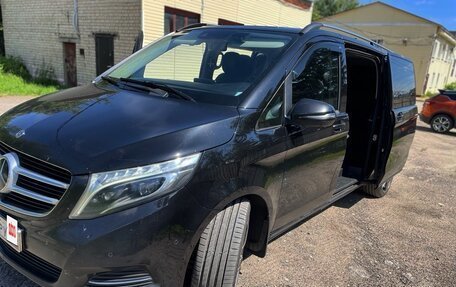 Mercedes-Benz V-Класс, 2018 год, 3 950 000 рублей, 1 фотография