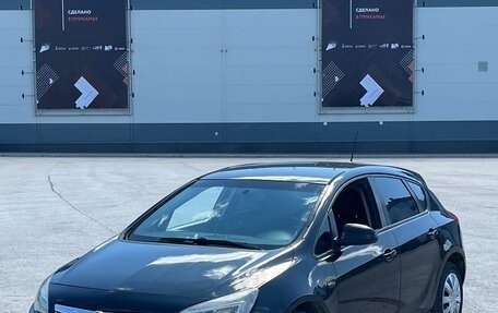 Opel Astra J, 2011 год, 465 000 рублей, 1 фотография