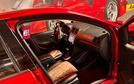 Volkswagen Polo VI (EU Market), 2012 год, 800 000 рублей, 10 фотография