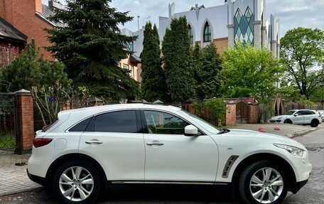 Infiniti FX II, 2012 год, 1 900 000 рублей, 13 фотография