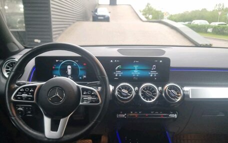 Mercedes-Benz GLB, 2021 год, 4 290 000 рублей, 9 фотография