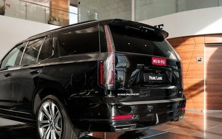Cadillac Escalade V, 2025 год, 22 990 000 рублей, 9 фотография