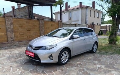 Toyota Auris II, 2013 год, 1 550 000 рублей, 1 фотография