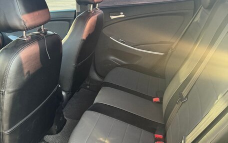Hyundai Solaris II рестайлинг, 2013 год, 700 000 рублей, 6 фотография