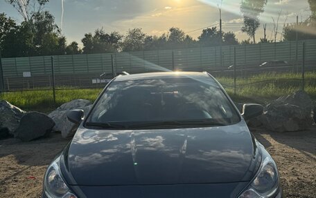 Hyundai Solaris II рестайлинг, 2013 год, 700 000 рублей, 2 фотография