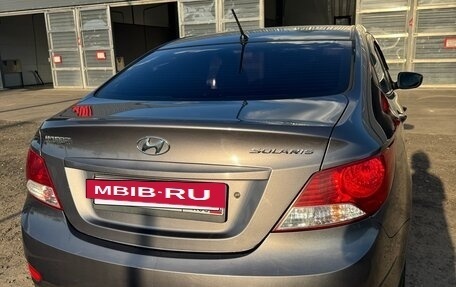 Hyundai Solaris II рестайлинг, 2013 год, 700 000 рублей, 4 фотография