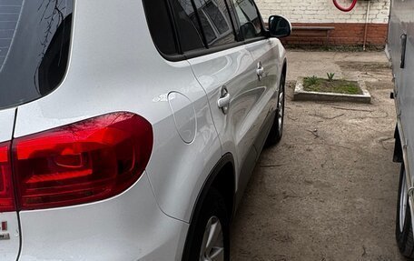 Volkswagen Tiguan I, 2011 год, 1 200 000 рублей, 4 фотография