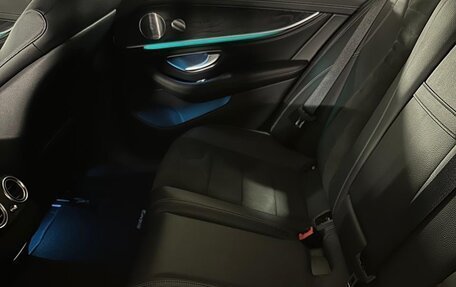 Mercedes-Benz E-Класс, 2019 год, 4 350 000 рублей, 6 фотография
