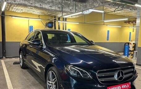 Mercedes-Benz E-Класс, 2019 год, 4 350 000 рублей, 3 фотография
