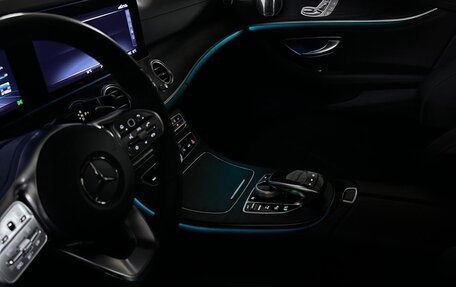 Mercedes-Benz E-Класс, 2019 год, 4 350 000 рублей, 13 фотография