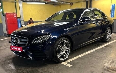 Mercedes-Benz E-Класс, 2019 год, 4 350 000 рублей, 10 фотография