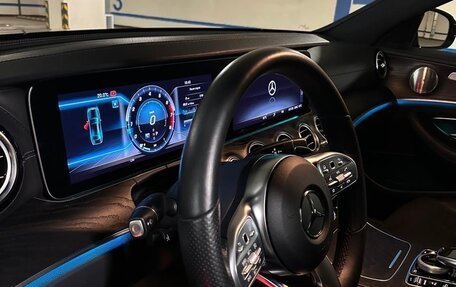 Mercedes-Benz E-Класс, 2019 год, 4 350 000 рублей, 17 фотография