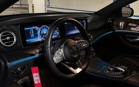 Mercedes-Benz E-Класс, 2019 год, 4 350 000 рублей, 16 фотография