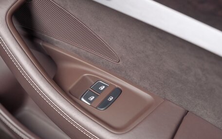 Audi A8, 2012 год, 2 550 000 рублей, 33 фотография