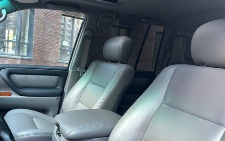 Toyota Land Cruiser 100 рестайлинг 2, 2003 год, 2 999 999 рублей, 7 фотография