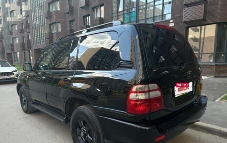 Toyota Land Cruiser 100 рестайлинг 2, 2003 год, 2 999 999 рублей, 2 фотография