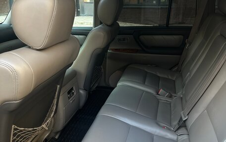 Toyota Land Cruiser 100 рестайлинг 2, 2003 год, 2 999 999 рублей, 9 фотография