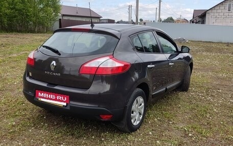 Renault Megane III, 2013 год, 890 000 рублей, 2 фотография