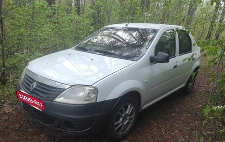 Renault Logan I, 2014 год, 300 000 рублей, 2 фотография