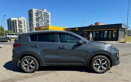 KIA Sportage IV рестайлинг, 2020 год, 2 100 000 рублей, 2 фотография