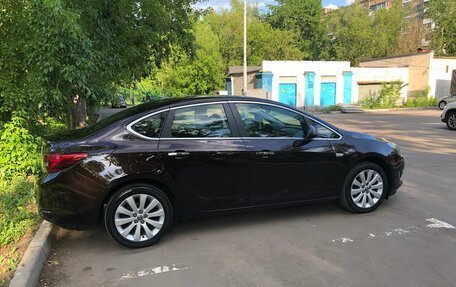 Opel Astra J, 2013 год, 1 520 000 рублей, 5 фотография