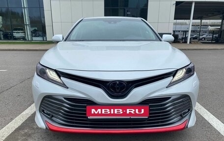 Toyota Camry, 2018 год, 2 650 000 рублей, 5 фотография