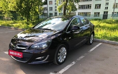 Opel Astra J, 2013 год, 1 520 000 рублей, 20 фотография