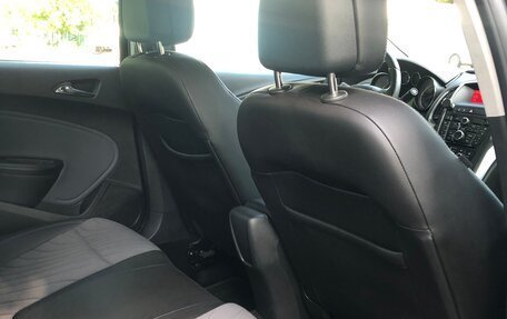 Opel Astra J, 2013 год, 1 520 000 рублей, 24 фотография