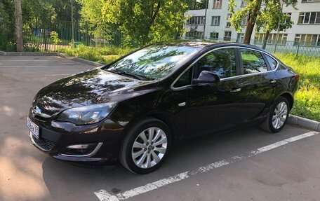 Opel Astra J, 2013 год, 1 520 000 рублей, 27 фотография